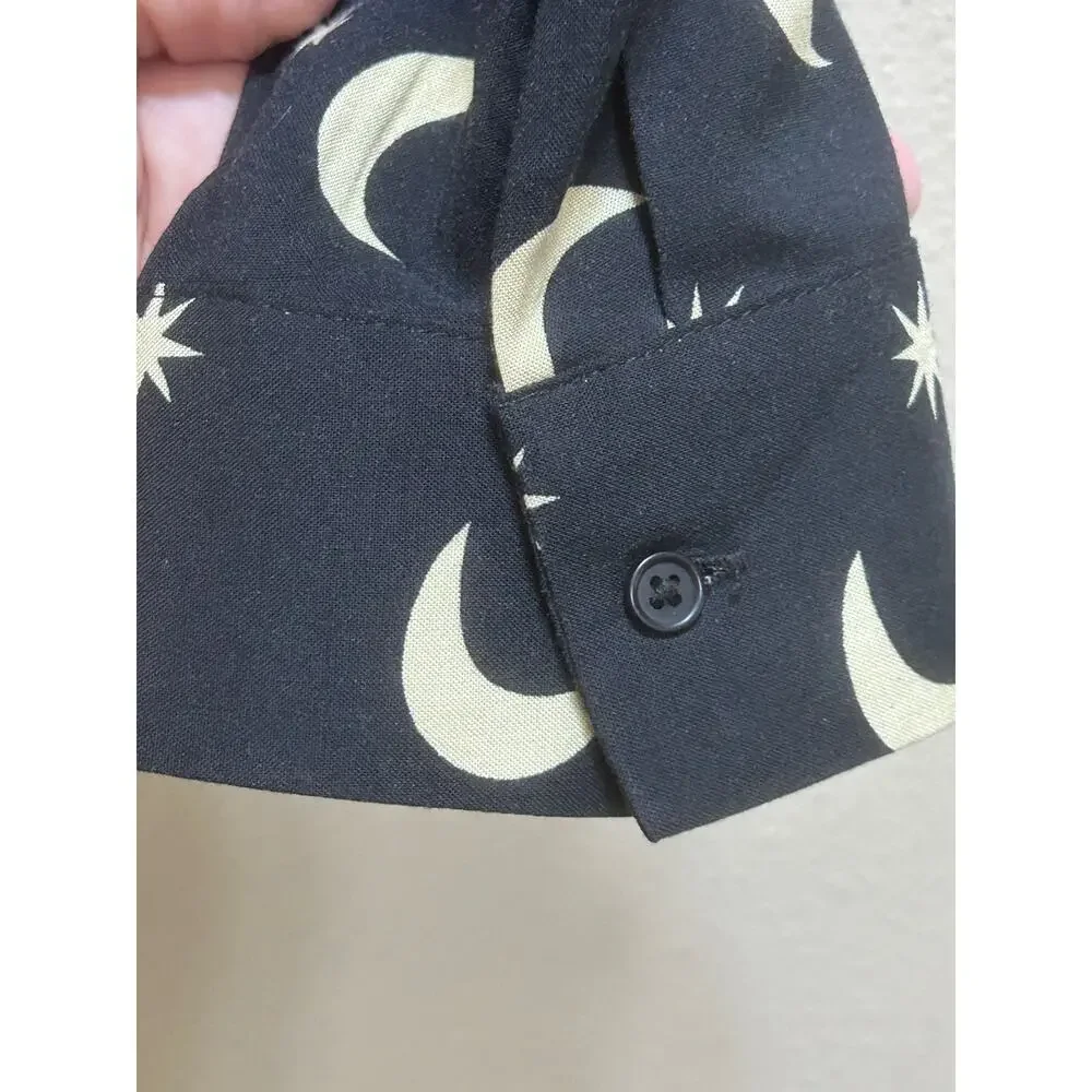 Forever 21 Moon Star Blouse M Black Celestial Button Up Witchy Goth Astrology - Picture 7 of 7